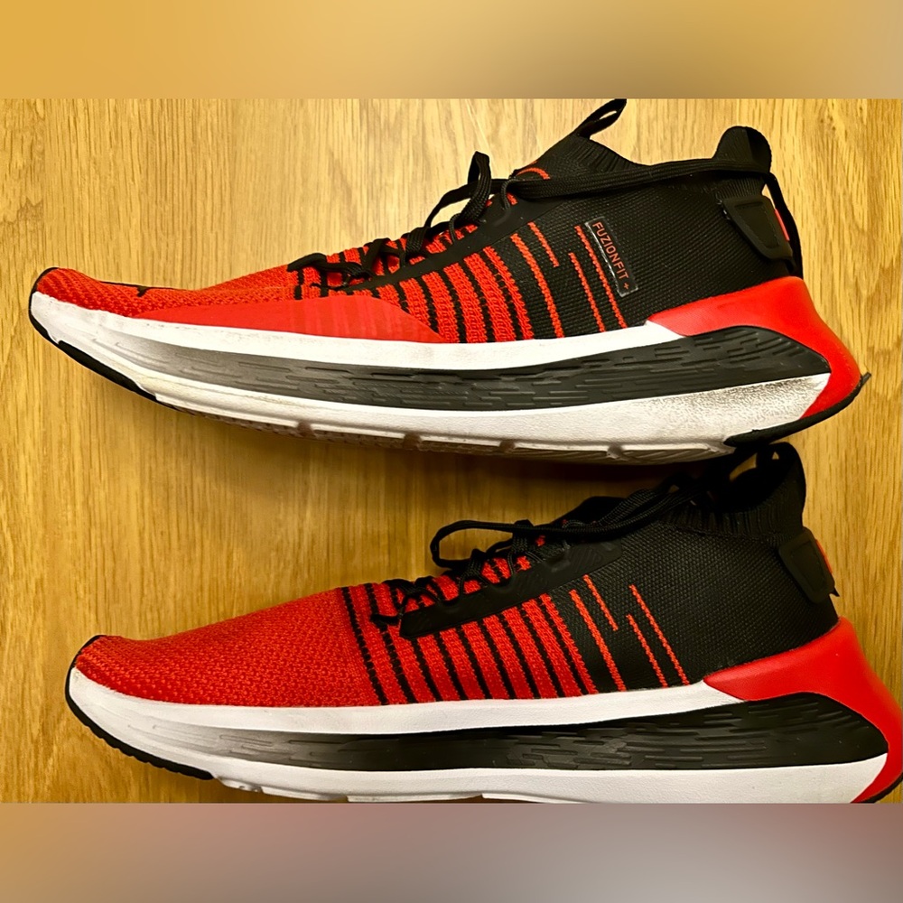 Puma Men's Black and Red Athletic Shoes - Picture 8 of 10